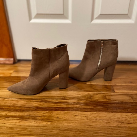 Forever 21 - NWT Ankle Booties - 10 - Picture 5 of 9
